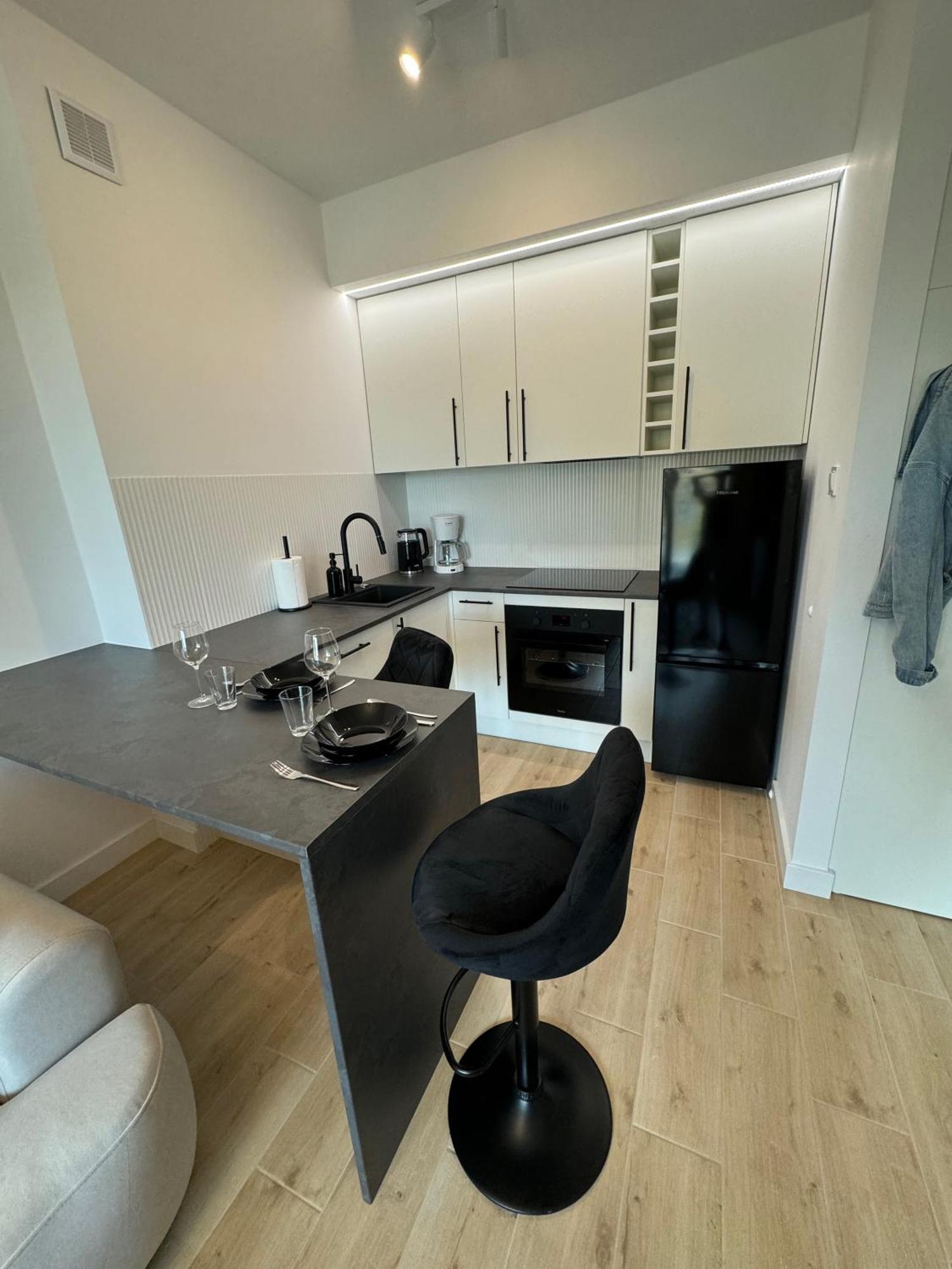 H Apartstudio Targowa 4 *